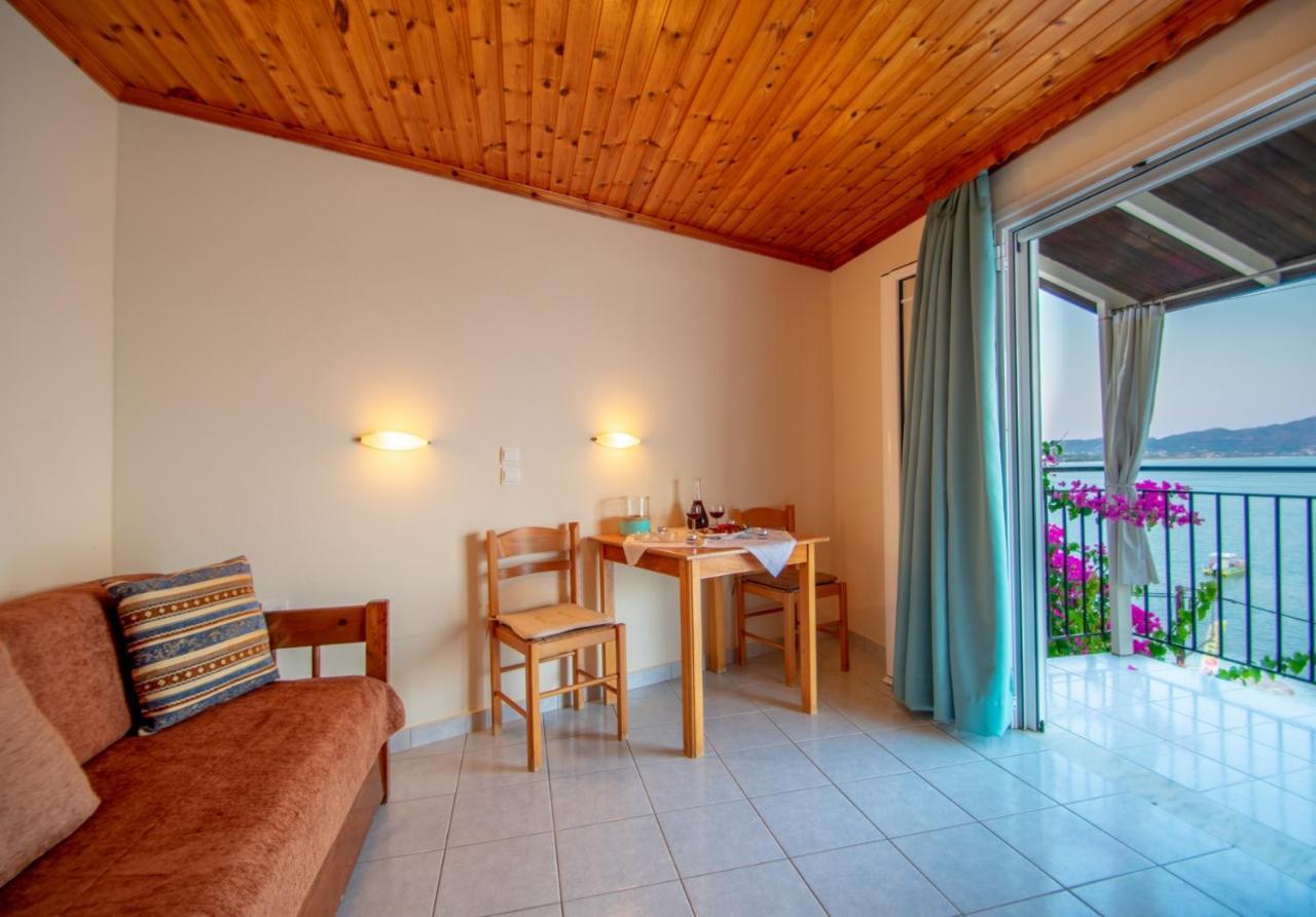 Aggelika Apartments Lithakia  エクステリア 写真