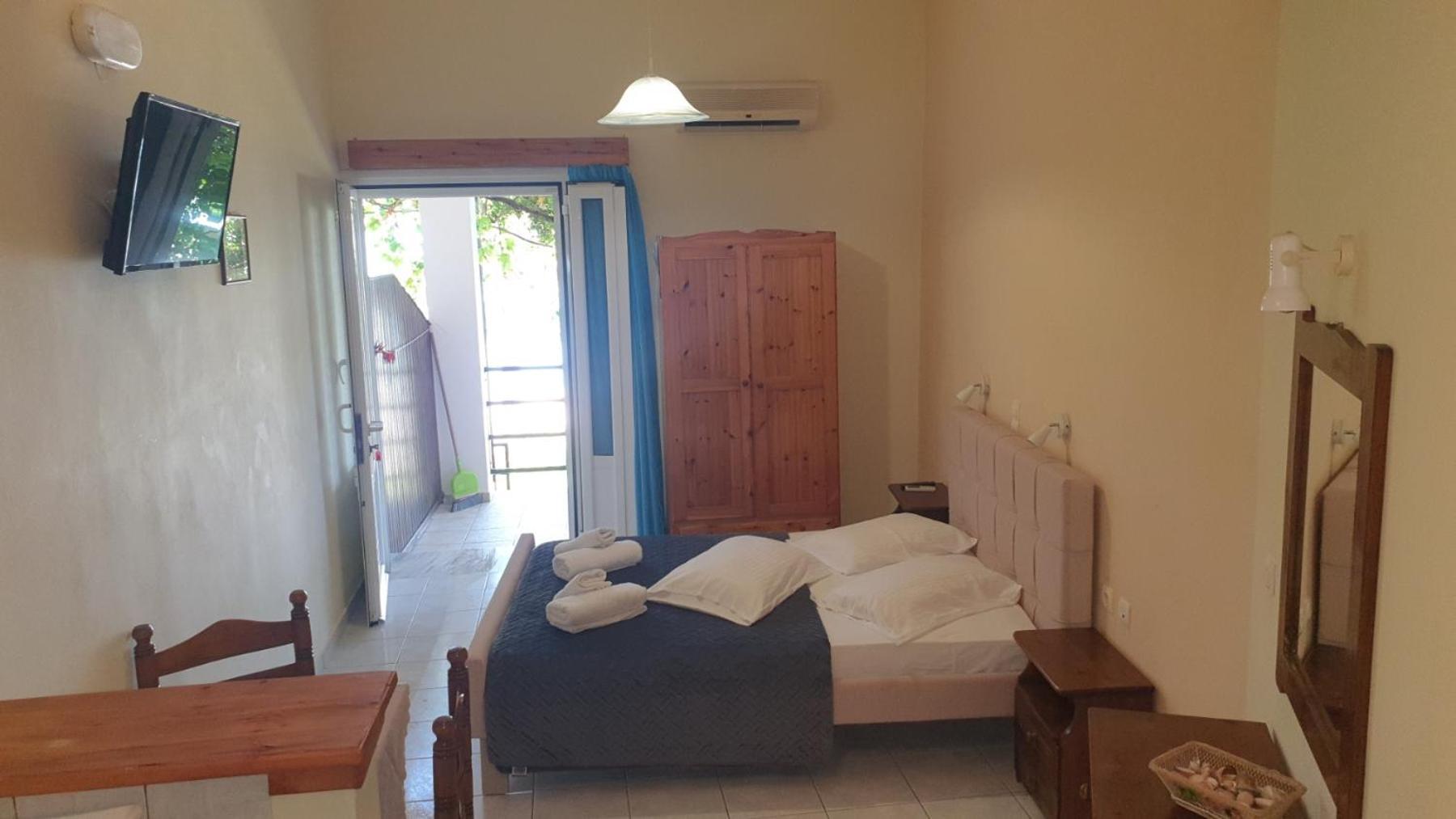 Aggelika Apartments Lithakia  エクステリア 写真